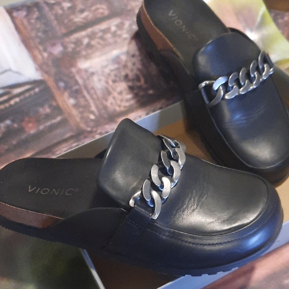 Vionic Black Slip-On Loafers with Black Chain - Picture 3 of 9